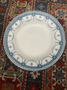 WOOD & SONS VENICE LUNCHEON PLATE ANTIQUE SEMI PORCELAIN PLATE England new wharf